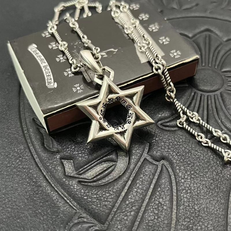 Ch*0me He**ts necklaces